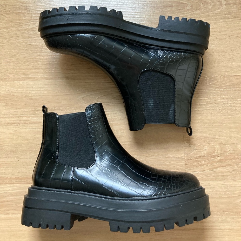 Asos Raid Chunky Vegan Leather Platform Boots Size 8